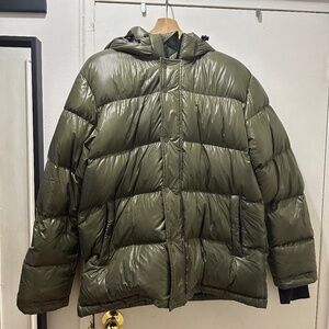 TNA Men's MR. SUPER PUFF Jacket Size XL (Olive Green) Aritzia